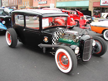 Classic rod with Oldsmobile engine, Rochester Indiana Chili cookoff 2007